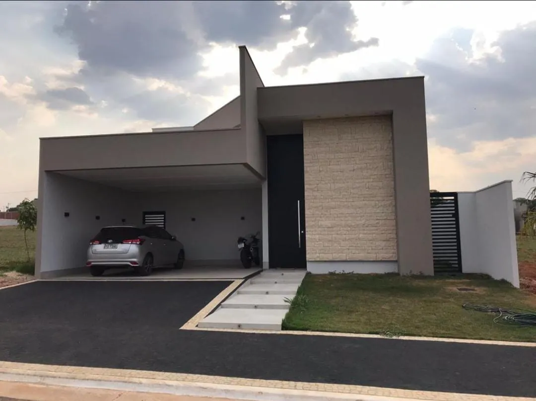 CASA 3 SUÍTES COM SUÍTE MASTER E CLOSET NO CONDOMÍNIO GAUDI — foto 1