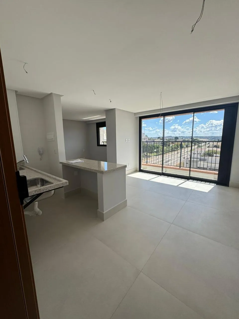 APARTAMENTO NO HIIT SKY CLUB — foto 1