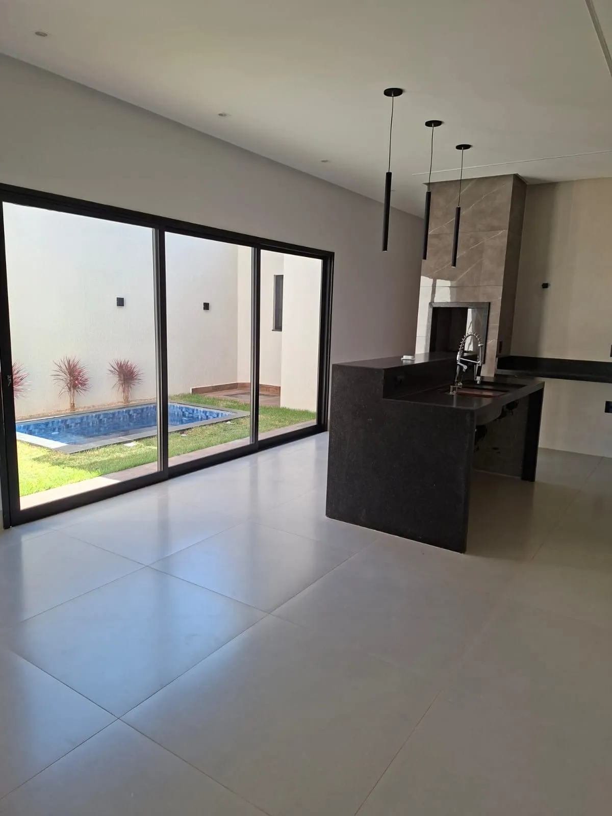 CASA NO RESIDENCIAL CAMPOS DO JORDÃO — foto 1
